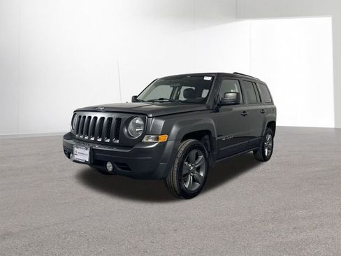 Used 2015 Jeep Patriot High Altitude image 1