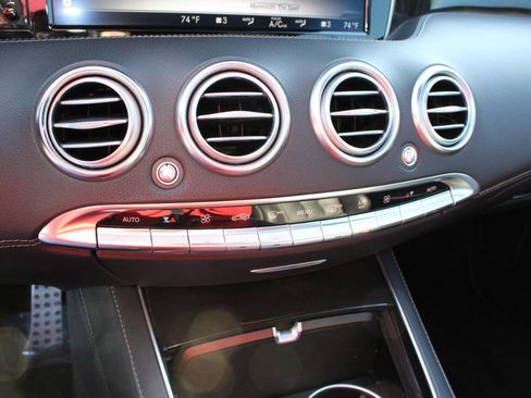 Used 2015 Mercedes-Benz S 550 4MATIC Coupe image 20