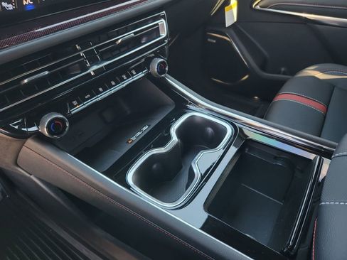 New 2026 Chevrolet Traverse RS w/ LPO, Floor Liner Package image 15