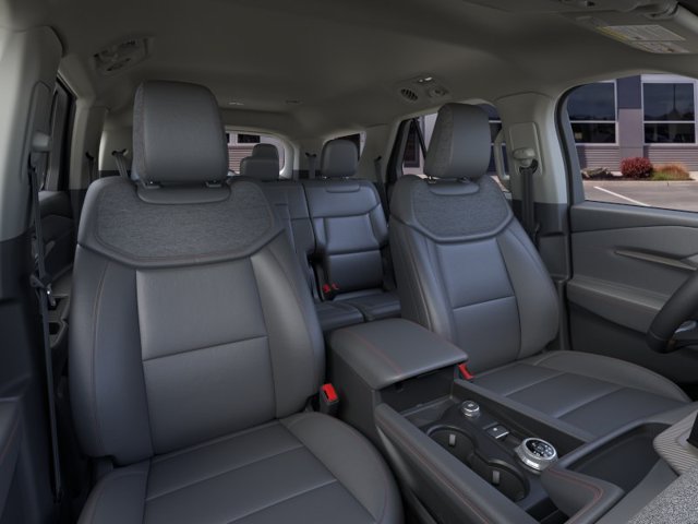 Used 2026 Ford Explorer Active w/ Active Comfort Package AWD/4WD image 10