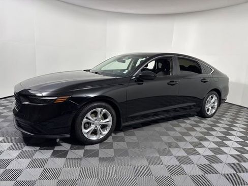 Used 2023 Honda Accord LX image 12