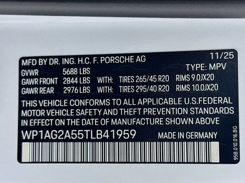 New 2026 Porsche Macan S image 35