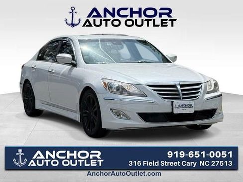 Used 2012 Hyundai Genesis 3.8 w/ Premium Pkg RWD image 1