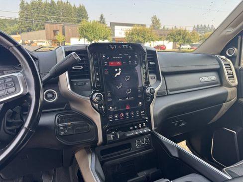 Used 2021 RAM 3500 Laramie AWD/4WD image 12