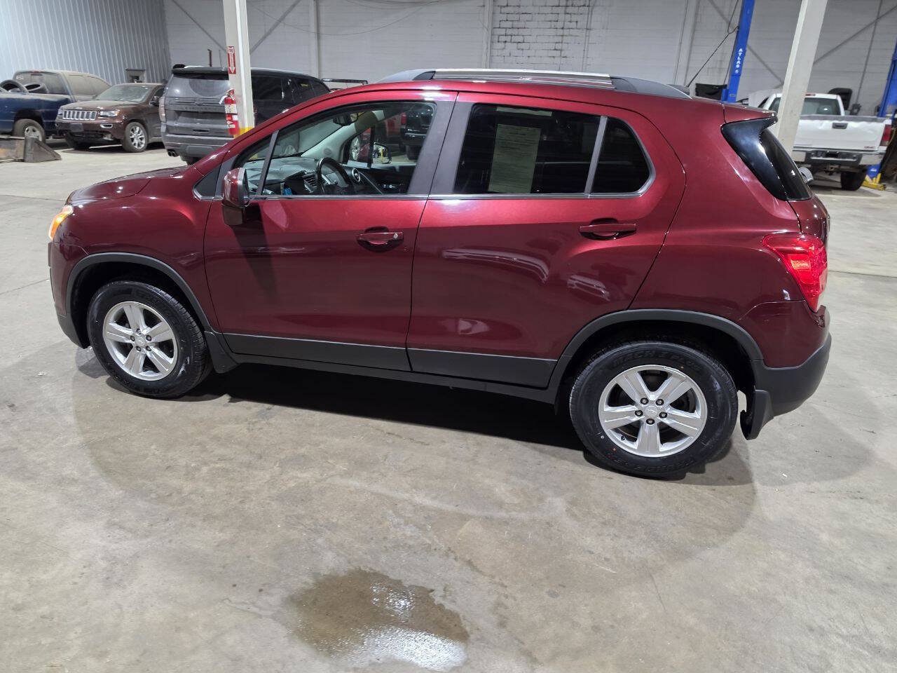 Used 2016 Chevrolet Trax LT w/ LT Convenience Package AWD/4WD image 6