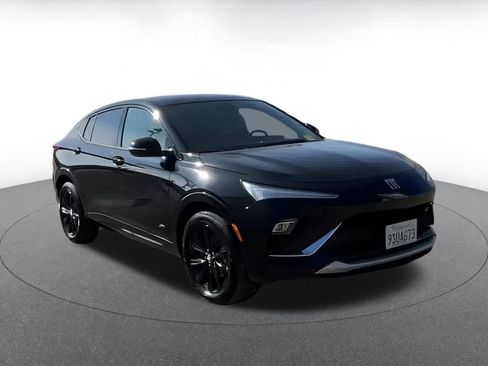 Used 2025 Buick Envista Sport Touring image 3