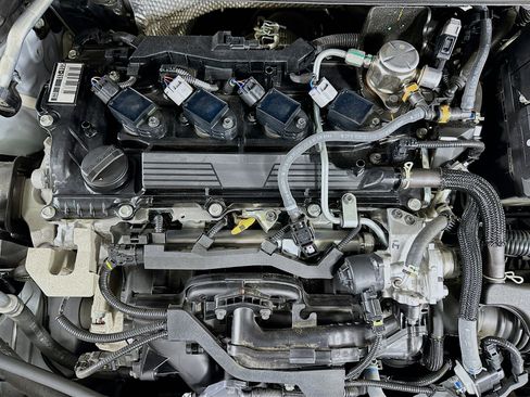 Used 2024 Toyota Corolla LE image 31