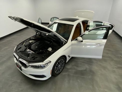 Used 2017 BMW 540i xDrive AWD/4WD image 48