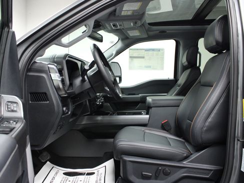 New 2026 Ford F250 Lariat w/ Black Appearance Package image 12