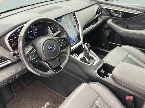 Used 2025 Subaru Outback Onyx Edition AWD/4WD image 12