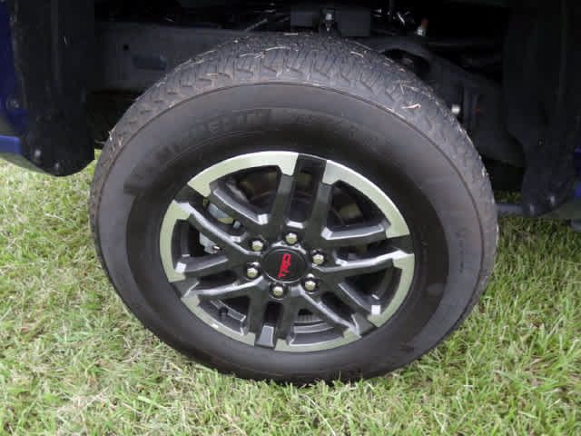 Used 2025 Toyota Tacoma TRD Sport w/ TRD Sport Upgrade Package AWD/4WD image 11