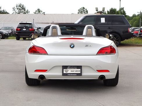 Used 2010 BMW Z4 sDrive35i RWD image 10
