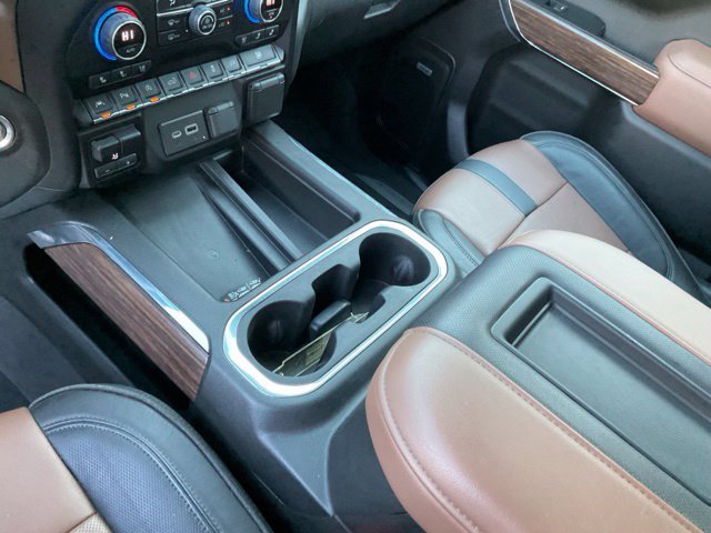 Used 2022 Chevrolet Silverado 1500 High Country AWD/4WD image 16