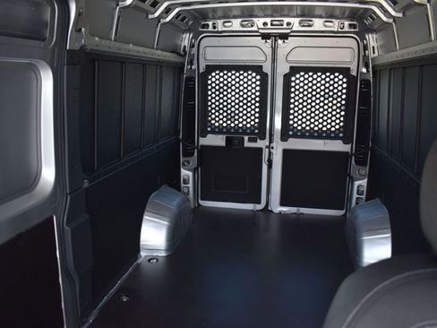 New 2025 RAM ProMaster 2500 w/ Convenience Group image 31