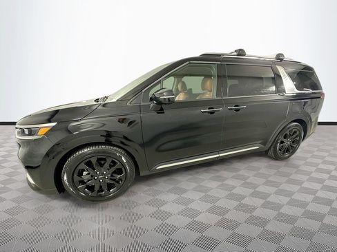 Used 2024 Kia Carnival SX FWD image 6