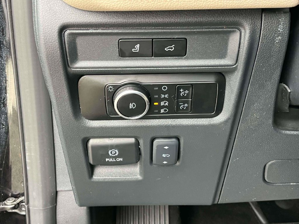 Used 2024 Ford Expedition Max Limited RWD image 19