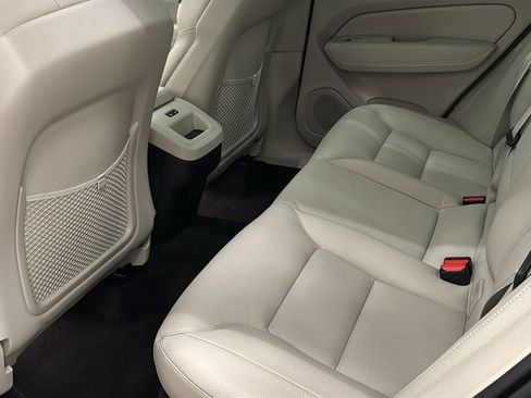 Used 2023 Volvo XC60 B5 Plus w/ Climate Package image 27