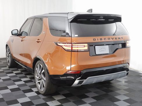 Used 2018 Land Rover Discovery HSE Luxury image 16