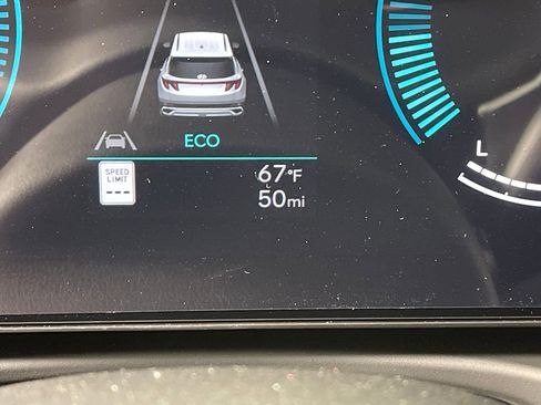 New 2026 Hyundai Tucson Blue SE image 21