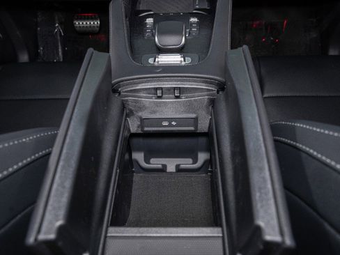New 2026 Mercedes-Benz GLS 450 4MATIC image 24