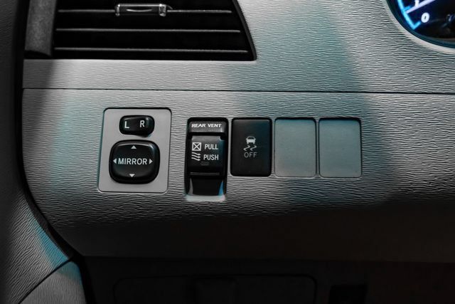 Used 2012 Toyota Sienna XLE FWD image 24