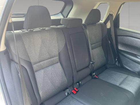 Used 2024 Nissan Rogue SV AWD/4WD image 17