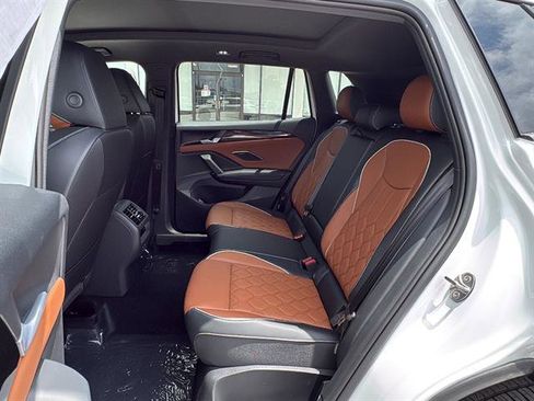 New 2026 Volkswagen Tiguan SEL R-Line AWD/4WD image 16