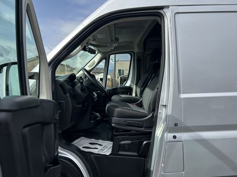 Used 2021 RAM ProMaster 3500 w/ Convenience Group image 12