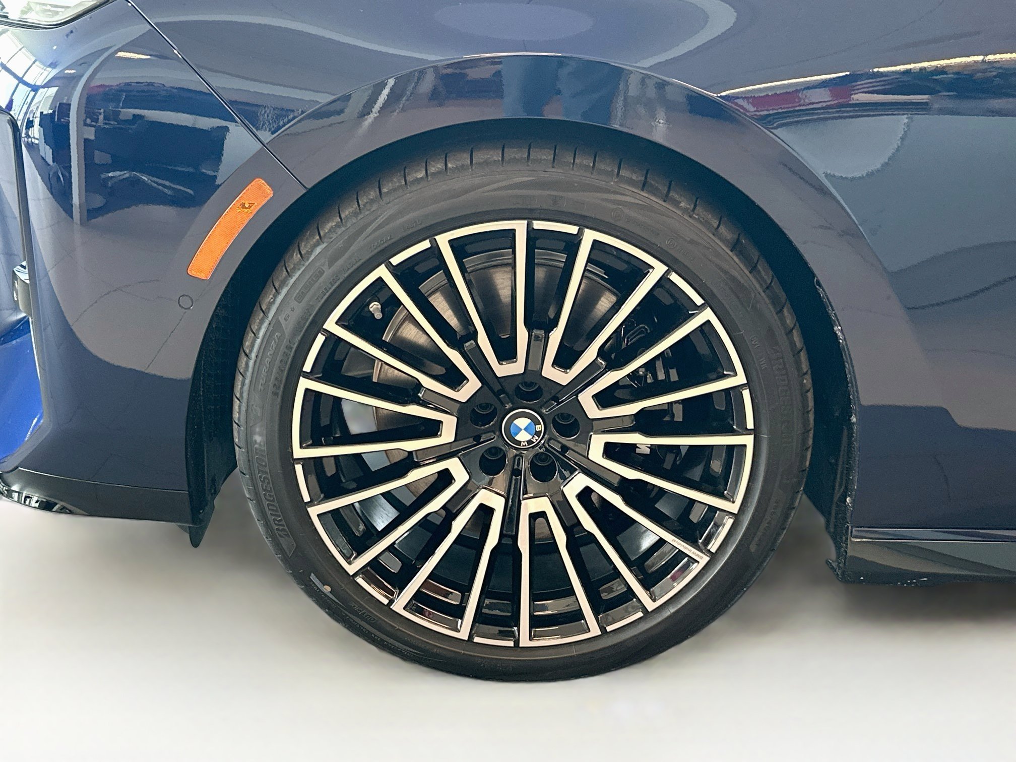 New 2027 BMW 740i w/ Executive Package RWD image 27