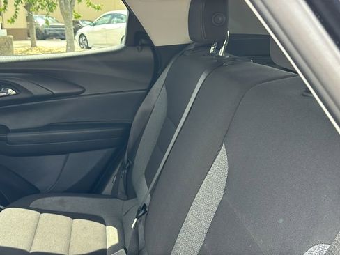 Used 2021 Chevrolet TrailBlazer LT w/ Convenience Package FWD image 29