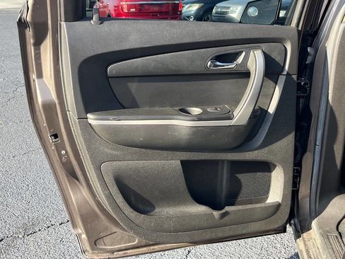 Used 2008 GMC Acadia SLE w/ Preferred Package FWD image 13