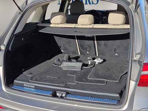 Used 2019 Mercedes-Benz GLC 350e 4MATIC image 20