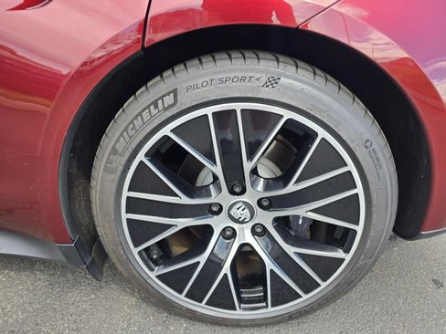 Used 2022 Porsche Taycan RWD image 19