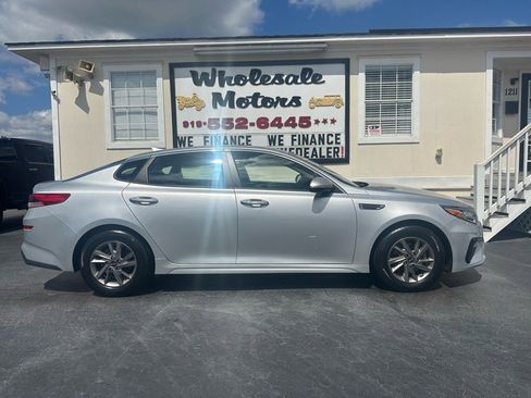 Used 2020 Kia Optima LX image 2