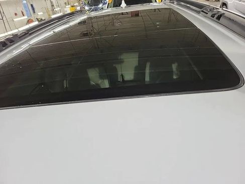 Used 2021 Chrysler Pacifica Limited w/ Premium & Safety Sphere Group image 7