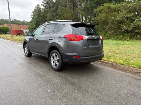 Used 2015 Toyota RAV4 XLE FWD image 4