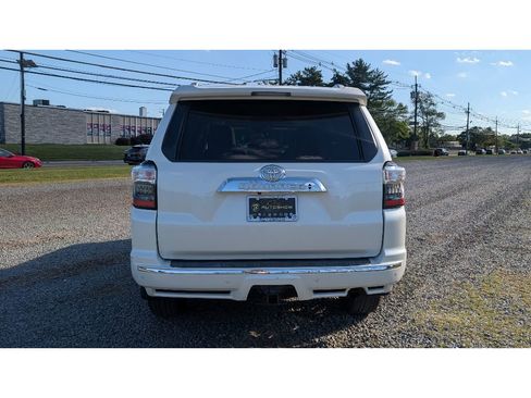 Used 2017 Toyota 4Runner Limited image 6