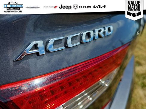 Used 2018 Honda Accord EX image 34