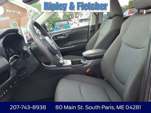 Used 2024 Toyota RAV4 XLE w/ Convenience Package AWD/4WD image 13