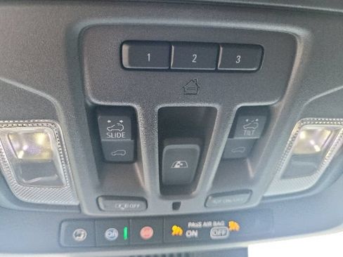Used 2023 Chevrolet Silverado 1500 High Country w/ High Country Premium Package AWD/4WD image 41