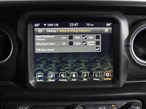 Used 2022 Jeep Wrangler Unlimited Rubicon 4xe w/ Steel Bumper Group image 20