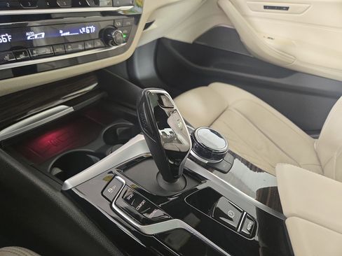 Used 2022 BMW 530i xDrive 530i xDrive w/ Executive Package image 24