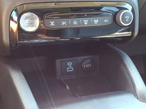 Used 2023 Ford Escape Platinum AWD/4WD image 25