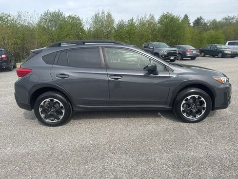 Used 2021 Subaru Crosstrek 2.0i Premium w/ Moonroof Package AWD/4WD image 8