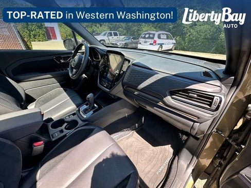 Used 2025 Subaru Forester Touring AWD/4WD image 12