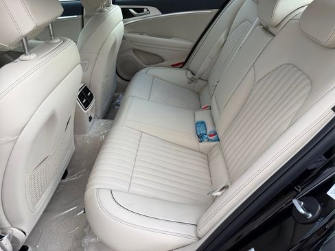 New 2026 Genesis G70 2.5T Prestige RWD image 11