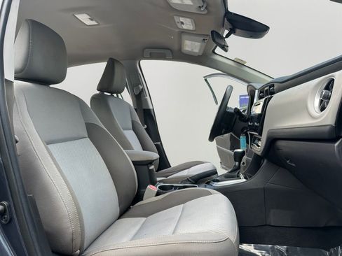 Used 2019 Toyota Corolla LE FWD image 24