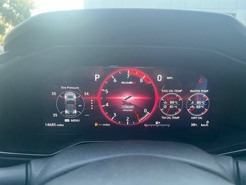 Used 2024 Nissan Z NISMO w/ Floor Mat Package RWD image 8
