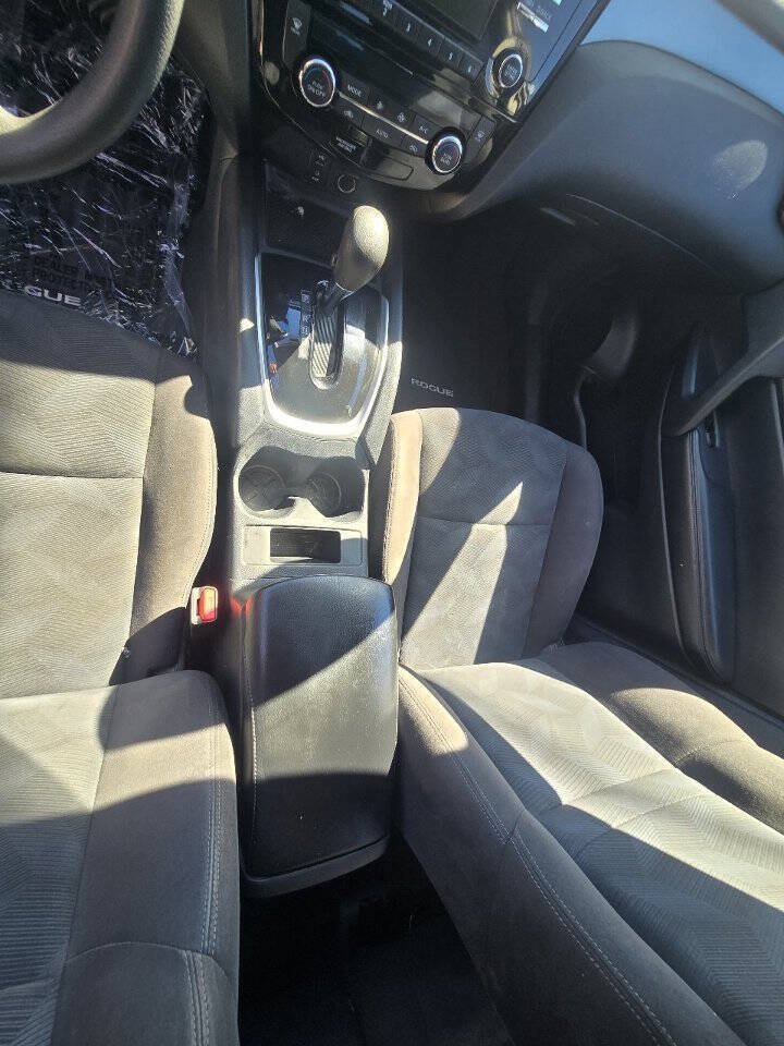 Used 2015 Nissan Rogue SV AWD/4WD image 23