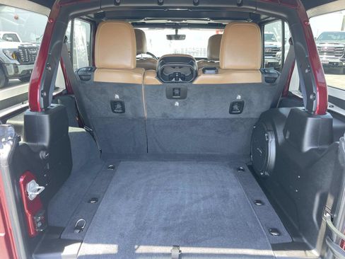 Used 2022 Jeep Wrangler Unlimited Rubicon w/ Steel Bumper Group AWD/4WD image 26